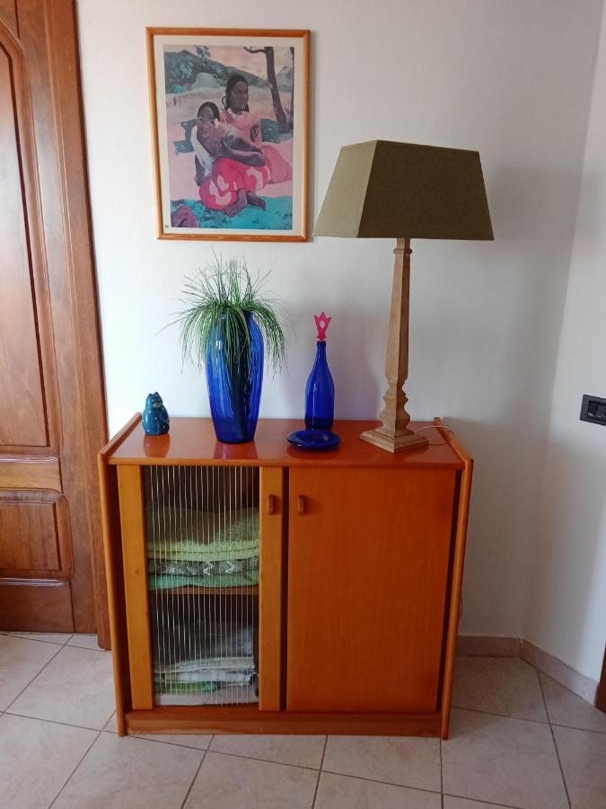 Casa Vacanza Le 2 Isole Suni Extérieur photo