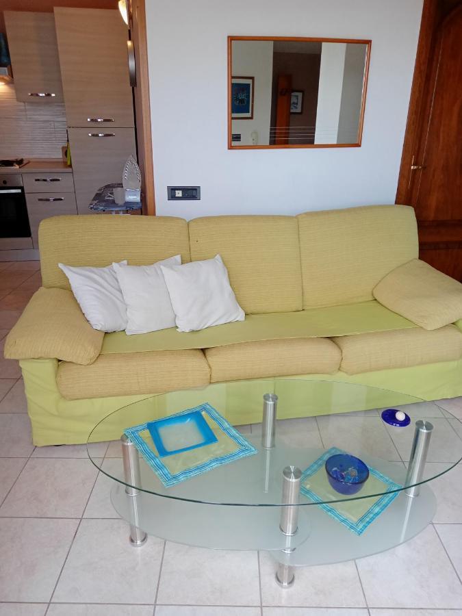Casa Vacanza Le 2 Isole Suni Extérieur photo