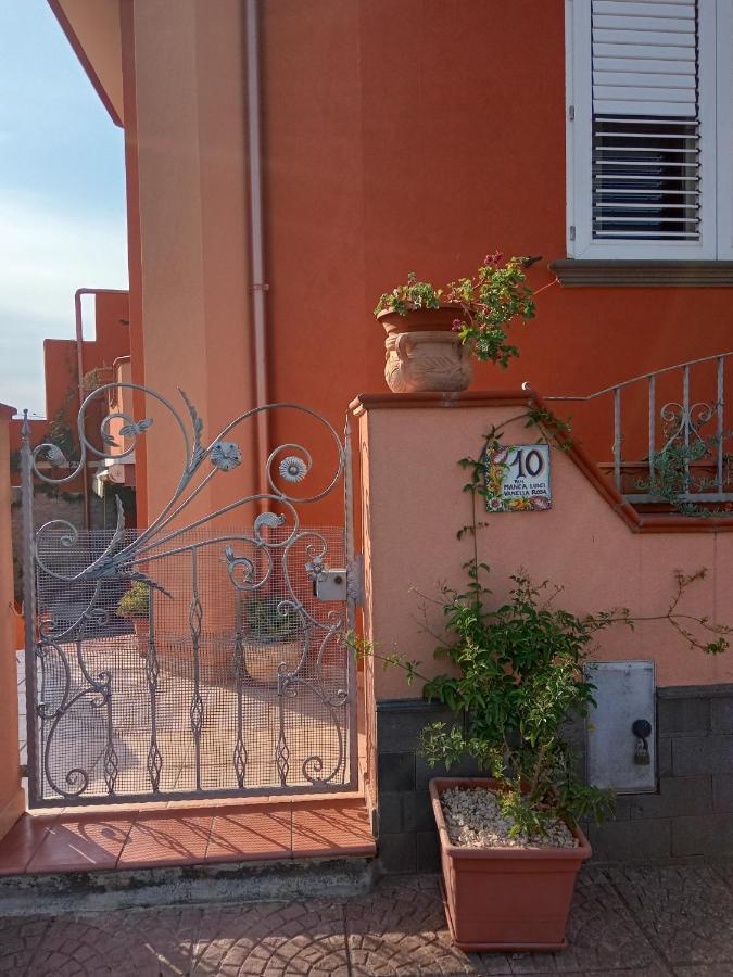 Casa Vacanza Le 2 Isole Suni Extérieur photo