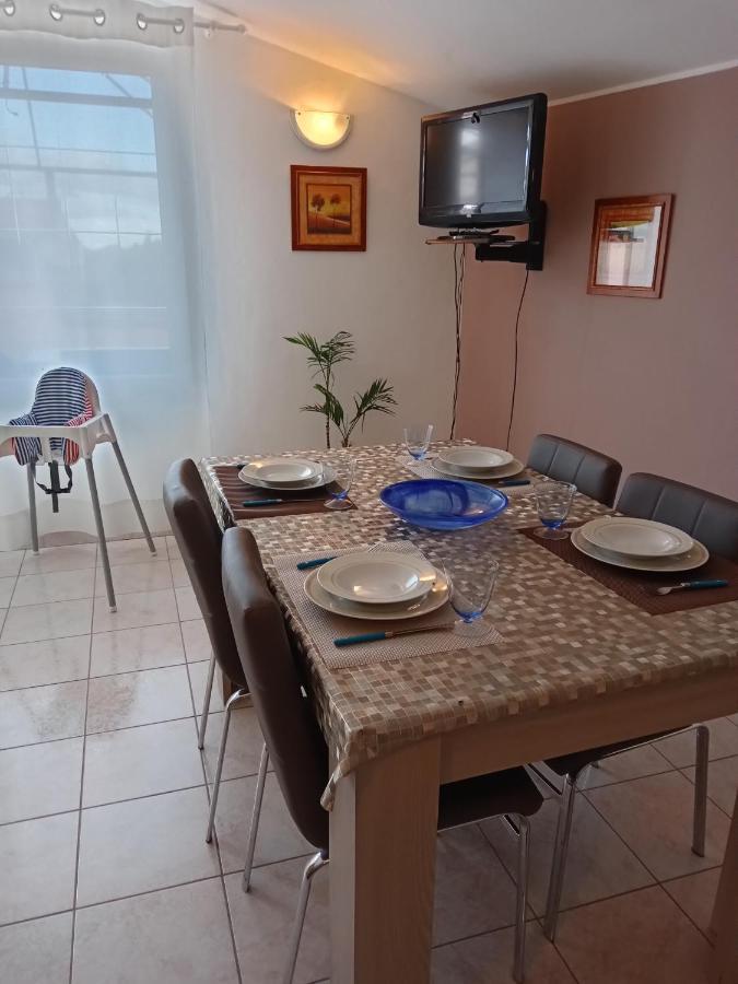 Casa Vacanza Le 2 Isole Suni Extérieur photo